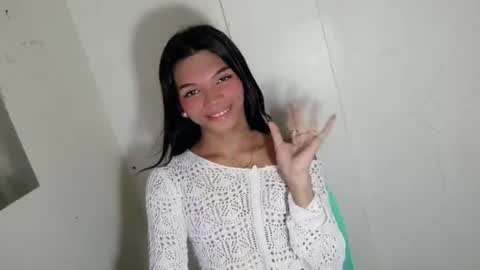 Rhiana online show from 06-11-26, 03:48