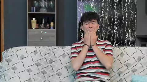 Alex and Camilo online show from 03-11-25, 10:09