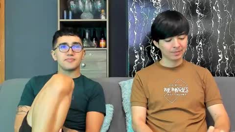 Alex and Camilo online show from 02-01-26, 03:43