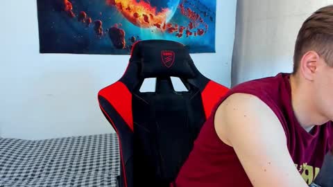 Snapshot of horny_yo chatting on 02-15-25, 12:01 Max online show from 02-15-25, 12:01