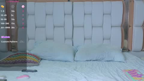 Khloe  online show from 09-11-25, 07:47