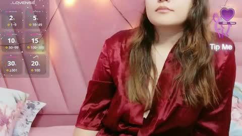 Khloe  online show from 04-08-26, 12:27