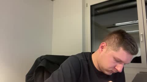 Snapshot of hornyboy95300 chatting on 11-24-25, 04:18 hornyboy95300 online show from 11-24-25, 04:18