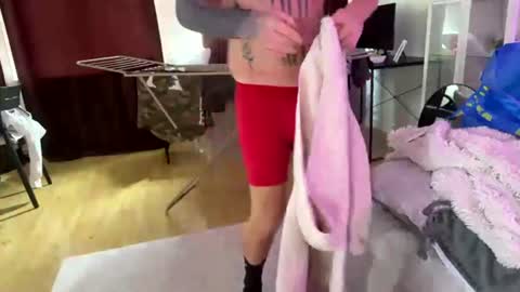 Horny couple online show from 07-26-26, 12:45