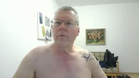 Snapshot of hornydick874303 chatting on 05-16-26, 07:34 Meikelmeier online show from 05-16-26, 07:34