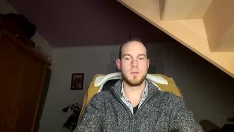 Snapshot of hornygaren chatting on 01-15-25, 09:20 zorander online show from 01-15-25, 09:20