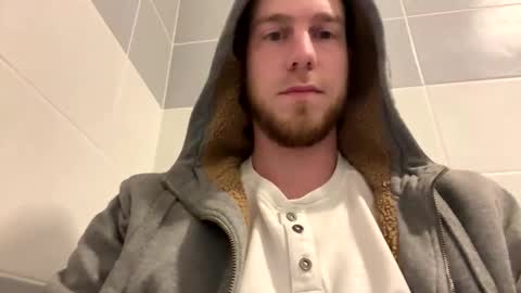 Snapshot of hornygaren chatting on 03-10-25, 12:15 zorander online show from 03-10-25, 12:15