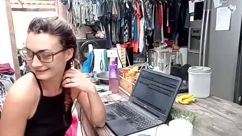 Nix  D online show from 11-16-25, 07:25