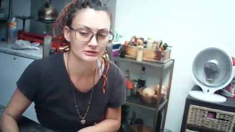 Nix  D online show from 05-24-26, 06:51