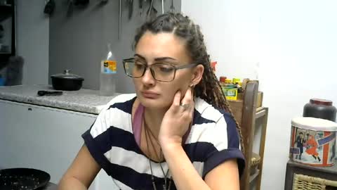 Nix  D online show from 06-19-26, 10:41