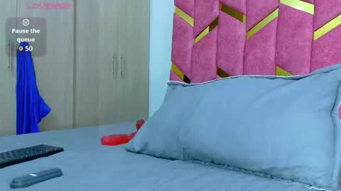 Valentina  online show from 10-25-25, 03:29