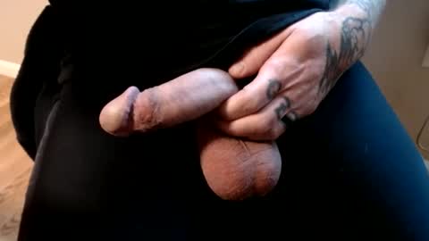 Snapshot of hornyhumpers chatting on 10-29-25, 12:29 Hornyhumper online show from 10-29-25, 12:29