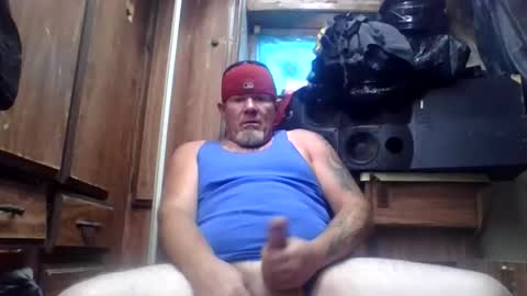 hornyhungwhiteboy4u269 online show from 04-22-26, 08:10