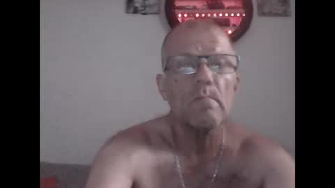 HORNY MIKE online show from 12-31-24, 06:27