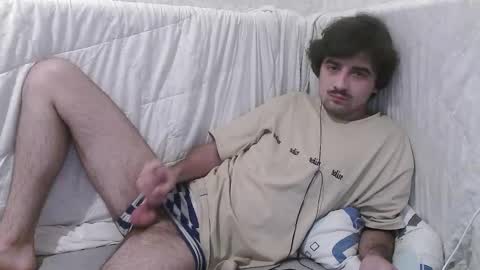 Snapshot of hornymorni chatting on 10-12-25, 11:37 fergus online show from 10-12-25, 11:37