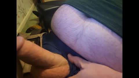 Snapshot of hornynpa chatting on 10-17-25, 12:25 Say hi if horny online show from 10-17-25, 12:25