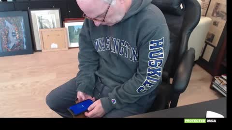 Snapshot of hornynthick70 chatting on 03-08-26, 04:22 hornynthick70 online show from 03-08-26, 04:22