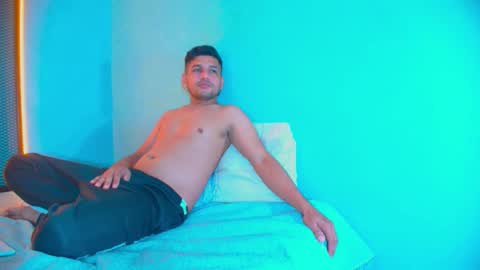 hornyshow1 online show from 03-24-26, 11:59