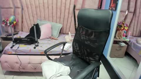 hornyskinny26 online show from 03-24-26, 04:28