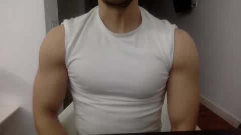 hornyspaniard93 online show from 04-08-26, 10:54