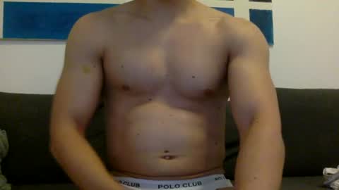 Snapshot of hornyspaniard93 chatting on 06-18-26, 11:36 hornyspaniard93 online show from 06-18-26, 11:36