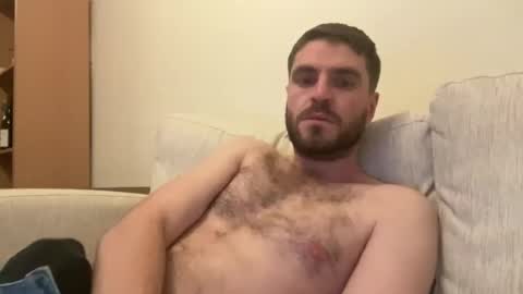 Snapshot of hornytom27 chatting on 12-22-24, 09:09 Horny247 online show from 12-22-24, 09:09