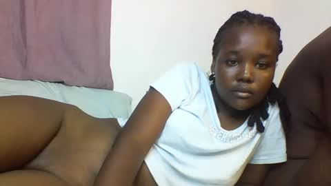 Its Cora online show from 10-12-25, 08:19