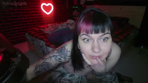 Messalina Horror online show from 09-16-25, 05:36