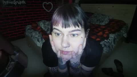 Messalina Horror online show from 11-28-25, 01:08