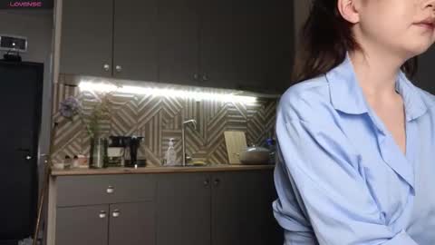 hosina_sayeri online show from 10-14-25, 07:20