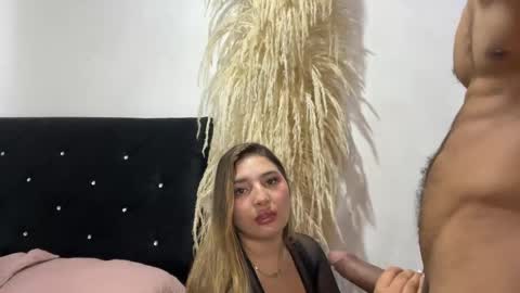 hot2gether69 online show from 04-11-26, 11:42