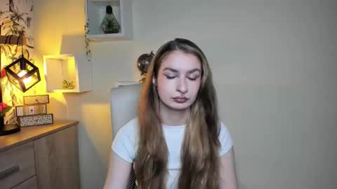 NINA online show from 11-18-25, 06:40