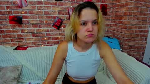 Jessica  online show from 09-12-25, 04:23