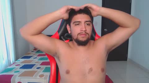 Snapshot of hot__husbands chatting on 02-18-25, 08:03 hot__husbands online show from 02-18-25, 08:03