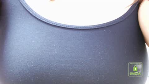 Snapshot of hot_and_pretty chatting on 12-25-24, 09:13 Lila online show from 12-25-24, 09:13