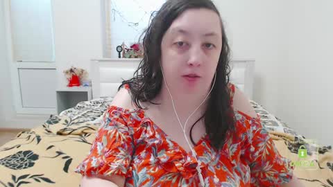 Snapshot of hot_and_pretty chatting on 01-07-25, 09:29 Lila online show from 01-07-25, 09:29