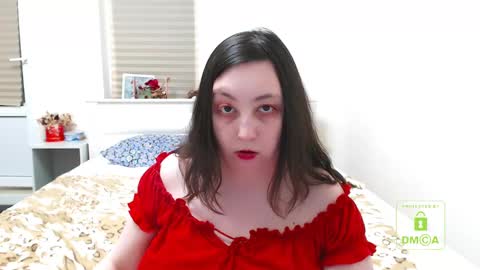 Snapshot of hot_and_pretty chatting on 02-19-25, 04:00 Lila online show from 02-19-25, 04:00