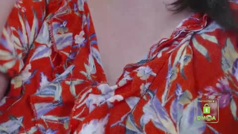 Snapshot of hot_and_pretty chatting on 03-10-25, 10:04 Lila online show from 03-10-25, 10:04