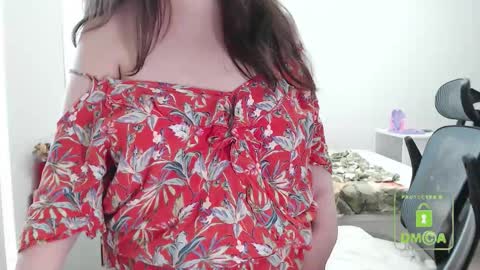 Snapshot of hot_and_pretty chatting on 10-01-25, 09:26 Lila online show from 10-01-25, 09:26