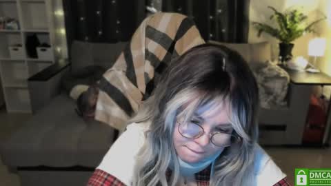   online show from 12-05-24, 07:28