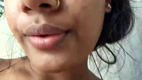 Snapshot of hot_baby_priya chatting on 10-05-25, 04:22 hot_baby_priya online show from 10-05-25, 04:22