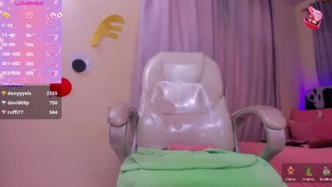 VALENTINA online show from 12-28-24, 01:49