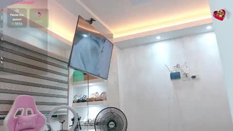 VALENTINA online show from 05-15-26, 12:17