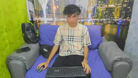 hot bunny online show from 12-19-25, 01:29