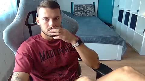 hot_cap_77 online show from 10-03-25, 11:51