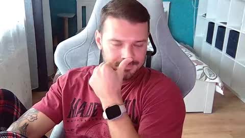 hot_cap_77 online show from 10-27-25, 12:53