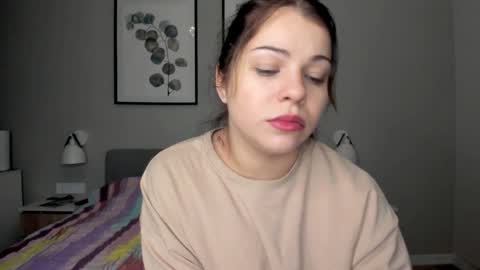 LiluCaroline online show from 01-11-25, 05:07