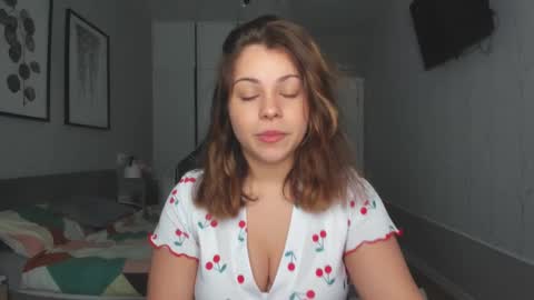 LiluCaroline online show from 02-21-25, 11:44