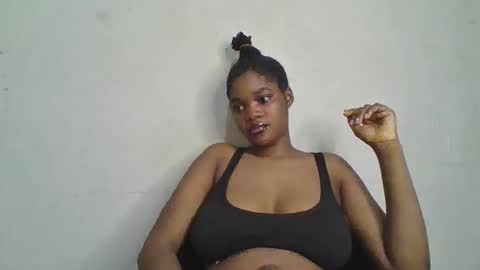 Zarah online show from 05-13-26, 06:38