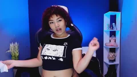 Snapshot of hot_chocolate_4u chatting on 10-21-25, 12:28 hot chocolate 4u online show from 10-21-25, 12:28